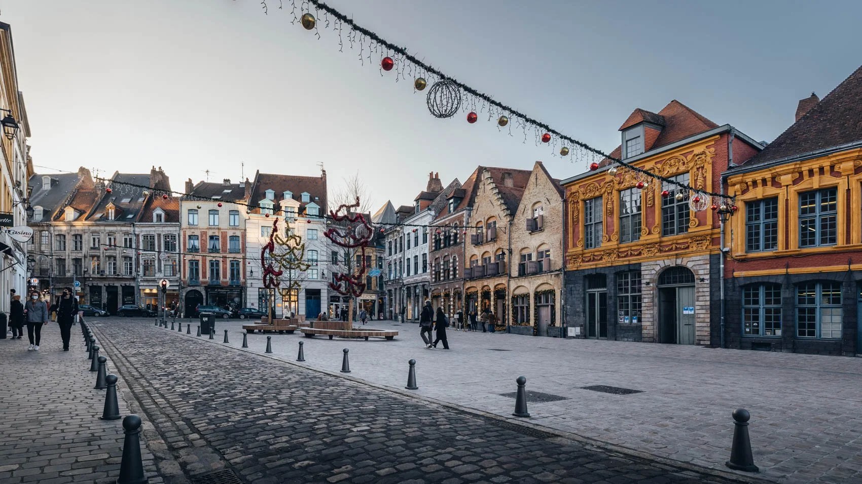Ruelles pavées et façades colorées du Vieux-Lille