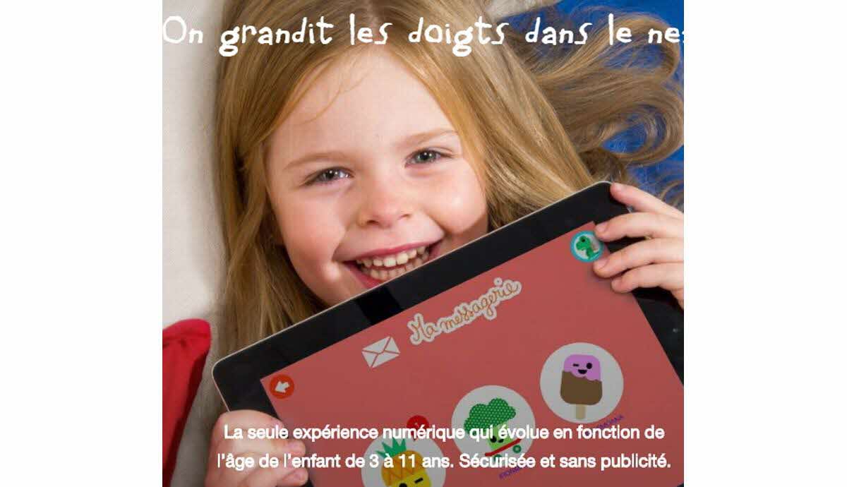 Application BayaM ouverte sur une tablette avec des histoires et jeux pour enfants
